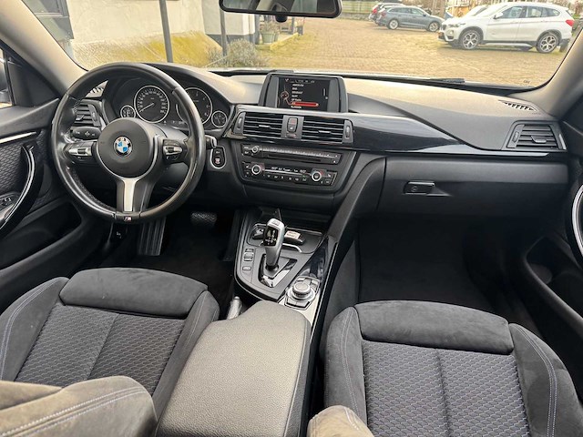 Bmw - 4-serie gran coupé m4 420d cent exec 2017 rs-986-z - afbeelding 11 van  15