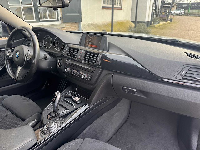 Bmw - 4-serie gran coupé m4 420d cent exec 2017 rs-986-z - afbeelding 9 van  24