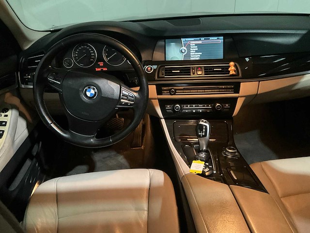 Bmw - 5-serie - 523 - personenauto - 2011 - afbeelding 9 van  26