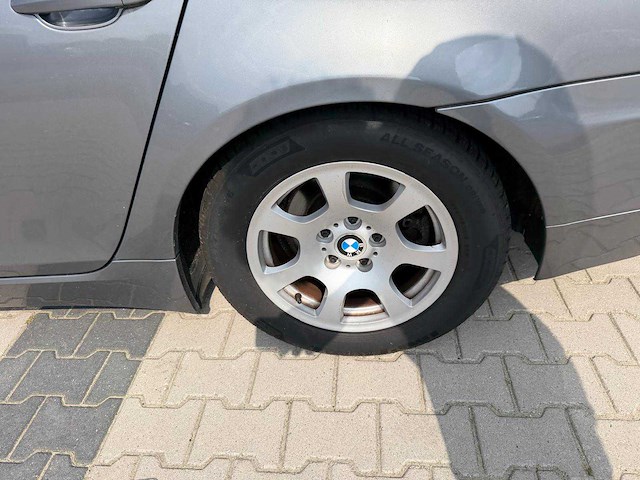 Bmw - 5-serie - 523i - personenauto - 2009 - afbeelding 16 van  27