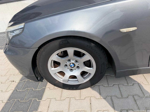Bmw - 5-serie - 523i - personenauto - 2009 - afbeelding 18 van  27