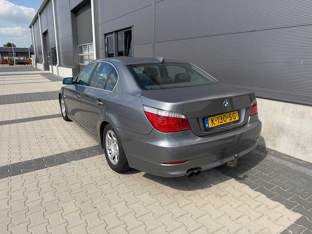 Bmw - 5-serie - 523i - personenauto - 2009 - afbeelding 3 van  27