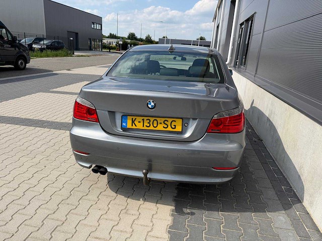 Bmw - 5-serie - 523i - personenauto - 2009 - afbeelding 8 van  27