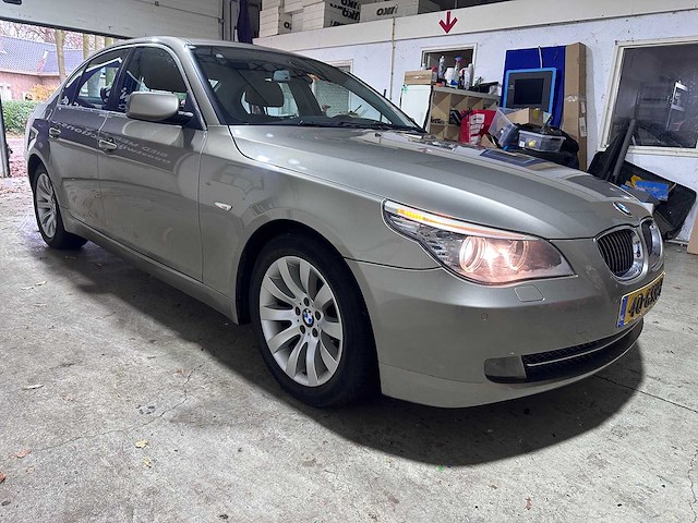 Bmw - 5-serie - 523i business line - 40-gsh-3 - afbeelding 17 van  20