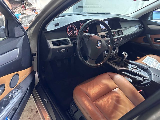 Bmw - 5-serie - 523i business line - 40-gsh-3 - afbeelding 19 van  20