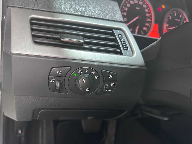 Bmw - 5-serie - 523i business line automaat- 34-tv-kp- 2007 - afbeelding 4 van  19
