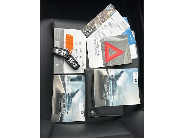 Bmw - 5-serie - 523i high executive - car - 2011 - afbeelding 3 van  34