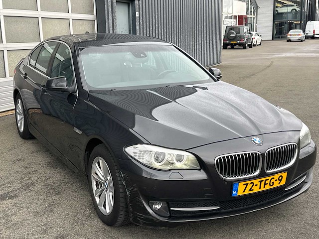 Bmw - 5-serie - 523i high executive - car - 2011 - afbeelding 12 van  34