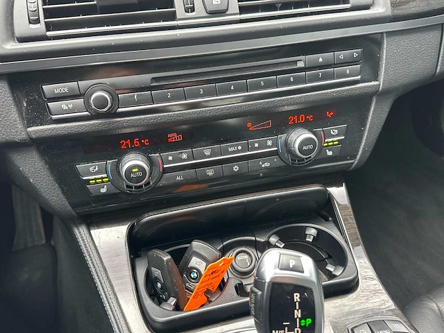 Bmw - 5-serie - 523i high executive - car - 2011 - afbeelding 34 van  34