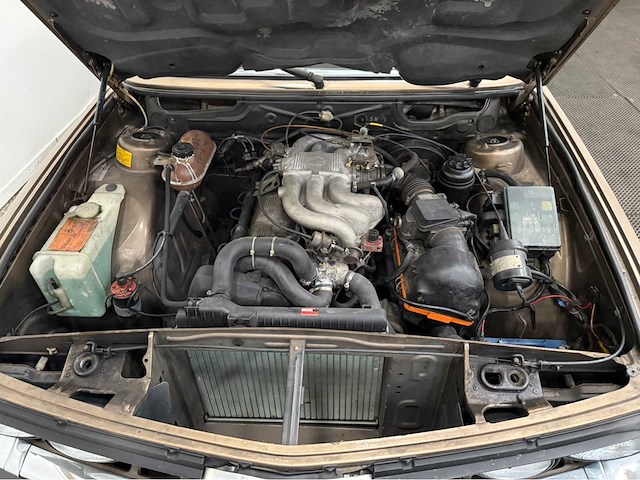 Bmw - 5-serie - 525i - automaat - oldtimer - 1983 - afbeelding 22 van  35