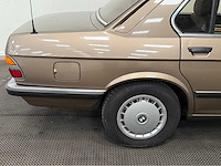 Bmw - 5-serie - 525i - automaat - oldtimer - 1983 - afbeelding 26 van  35