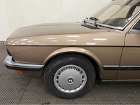 Bmw - 5-serie - 525i - automaat - oldtimer - 1983 - afbeelding 28 van  35