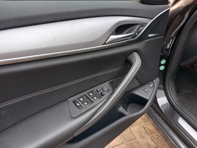 Bmw - 5-serie - 530e iperf high exe - schadeauto - personenauto - afbeelding 5 van  33