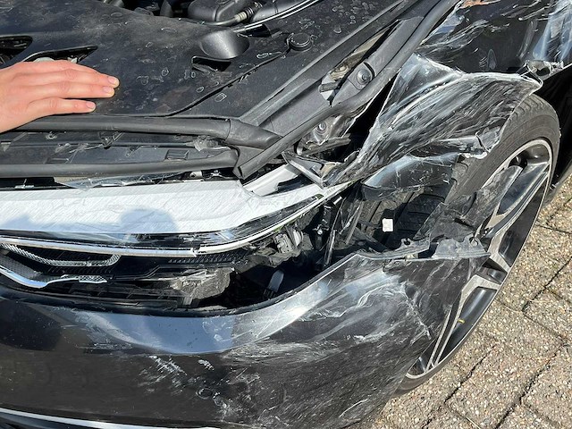 Bmw - 5-serie - 530e iperf high exe - schadeauto - personenauto - afbeelding 27 van  33