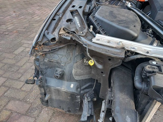 Bmw - 5-serie - 530e iperf high exe - schadeauto - personenauto - afbeelding 29 van  33