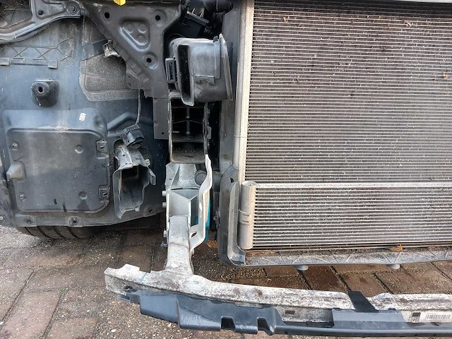 Bmw - 5-serie - 530e iperf high exe - schadeauto - personenauto - afbeelding 30 van  33