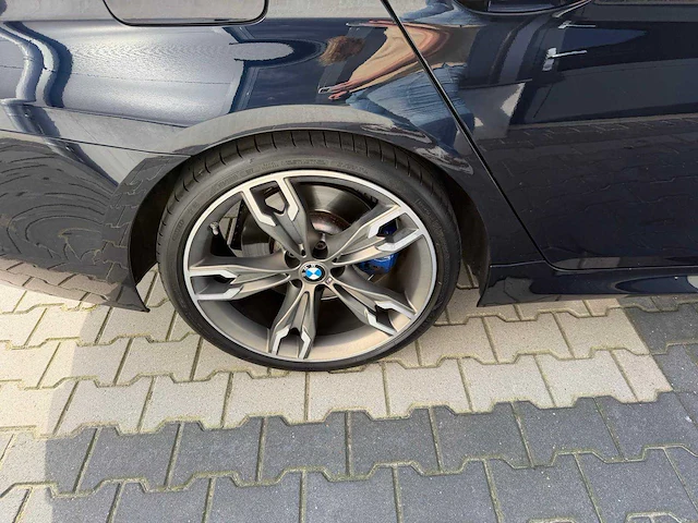 Bmw - 5-serie - m550i - xd hi exe personenauto - 2018 - afbeelding 26 van  34