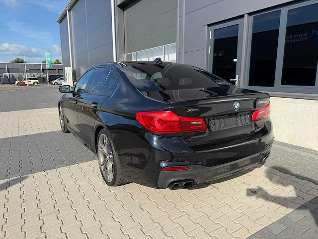 Bmw - 5-serie - m550i - xd hi exe personenauto - 2018 - afbeelding 23 van  34