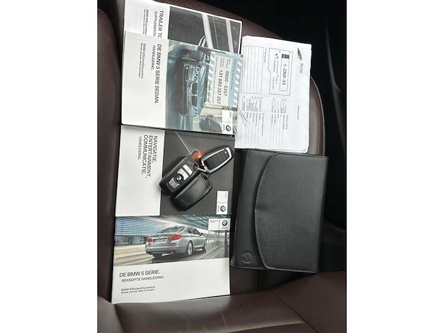 Bmw - 5-serie - m550xd - car - 2015 - afbeelding 9 van  34