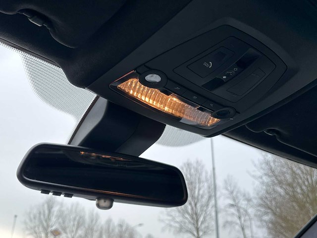 Bmw - 5-serie - m550xd - car - 2015 - afbeelding 14 van  34