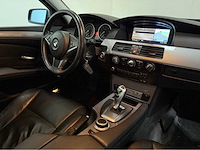 Bmw - 5-serie - touring - 520i - personenauto - 2009 - afbeelding 2 van  30