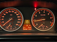 Bmw - 5-serie - touring - 520i - personenauto - 2009 - afbeelding 8 van  30