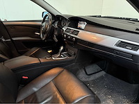 Bmw - 5-serie - touring - 520i - personenauto - 2009 - afbeelding 4 van  29