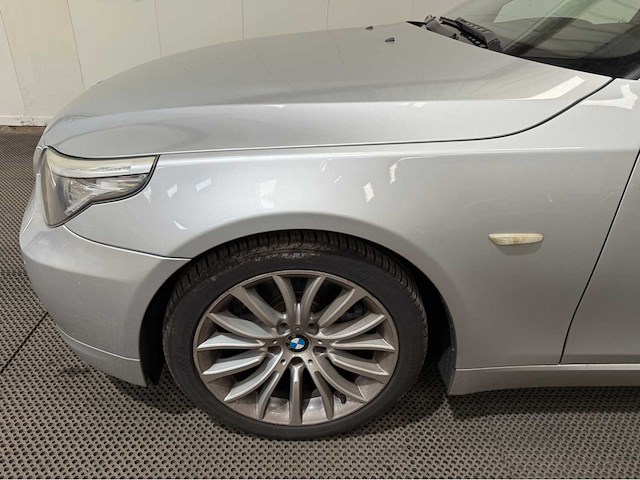Bmw - 5-serie - touring - 520i - personenauto - 2009 - afbeelding 19 van  29