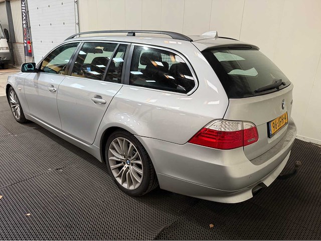 Bmw - 5-serie - touring - 520i - personenauto - 2009 - afbeelding 22 van  29