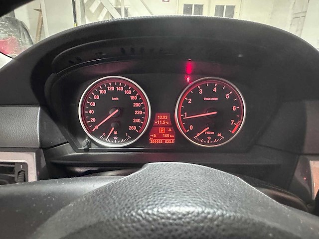 Bmw - 5-serie touring - 520i automaat corp.l. bnsed i - 93-ngr-7- 2010 - afbeelding 5 van  5