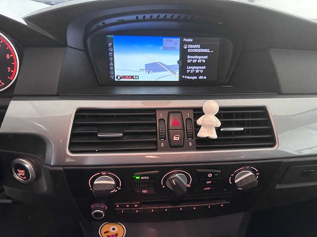 Bmw - 5-serie touring - 520i automaat corp.l. bnsed i - 93-ngr-7- 2010 - afbeelding 3 van  9