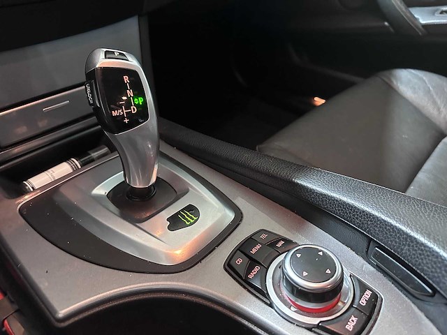 Bmw - 5-serie touring - 520i automaat corp.l. bnsed i - 93-ngr-7- 2010 - afbeelding 4 van  17