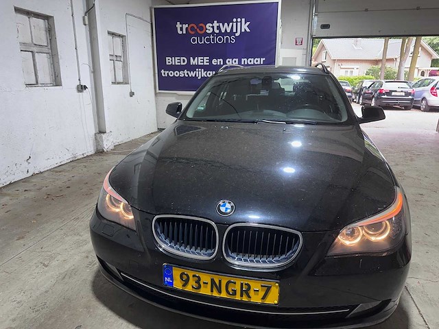 Bmw - 5-serie touring - 520i automaat corp.l. bnsed i - 93-ngr-7- 2010 - afbeelding 5 van  6