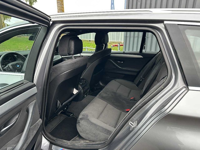 Bmw - 5-serie touring - 520i execut. m sp. - car - 2013 - afbeelding 4 van  36