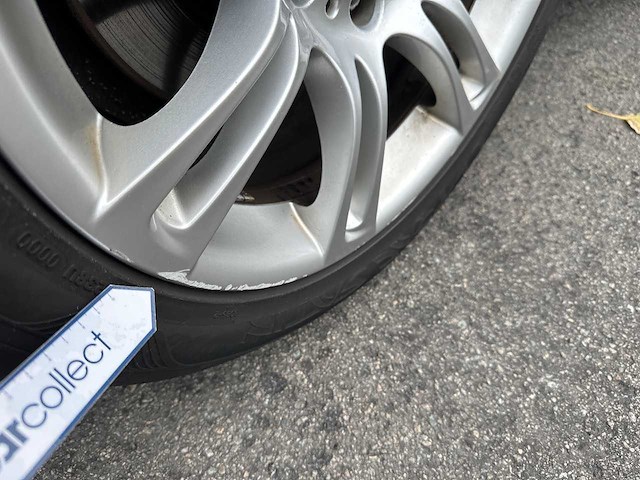 Bmw - 5-serie touring - 520i execut. m sp. - car - 2013 - afbeelding 6 van  32