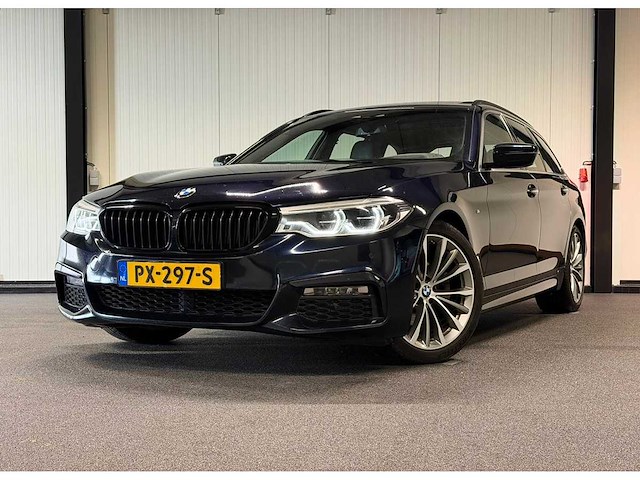 Bmw - 5-serie touring - 520i high exe - car - 2017|px-297-s|iaw - afbeelding 1 van  28