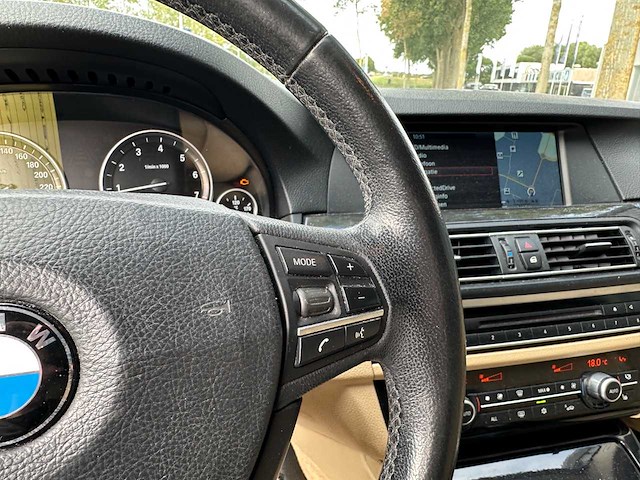 Bmw - 5-serie touring - 520i high executive - car - 2011 - afbeelding 2 van  42