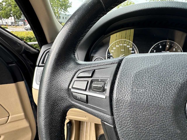 Bmw - 5-serie touring - 520i high executive - car - 2011 - afbeelding 3 van  42