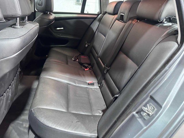 Bmw - 5-serie touring - 523i automaat- k-649-df - afbeelding 9 van  23