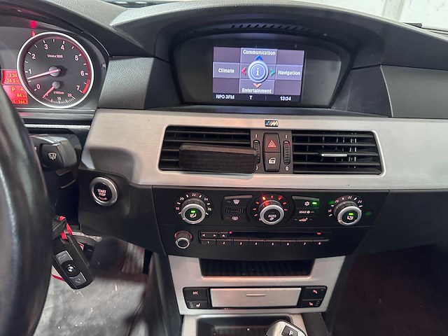 Bmw - 5-serie touring - 523i automaat- k-649-df - afbeelding 5 van  23