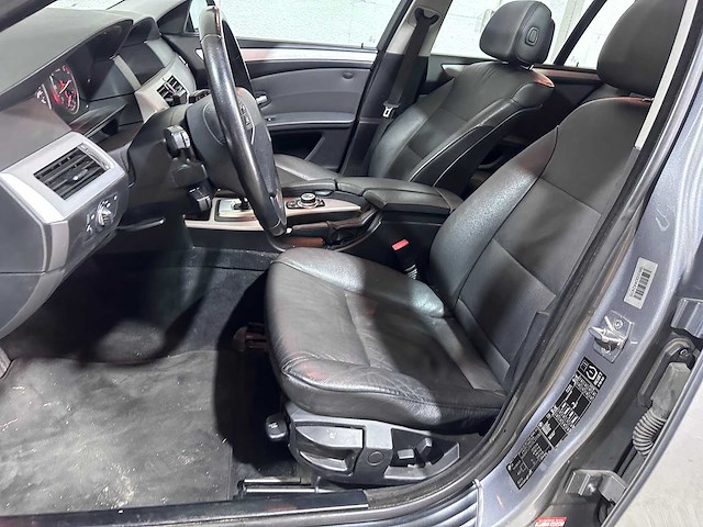 Bmw - 5-serie touring - 523i automaat- k-649-df - afbeelding 8 van  23