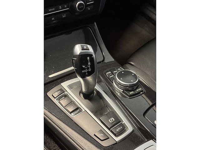Bmw - 5-serie touring - 525d high executive - 9-znz-20- 2014 iaw - afbeelding 2 van  32