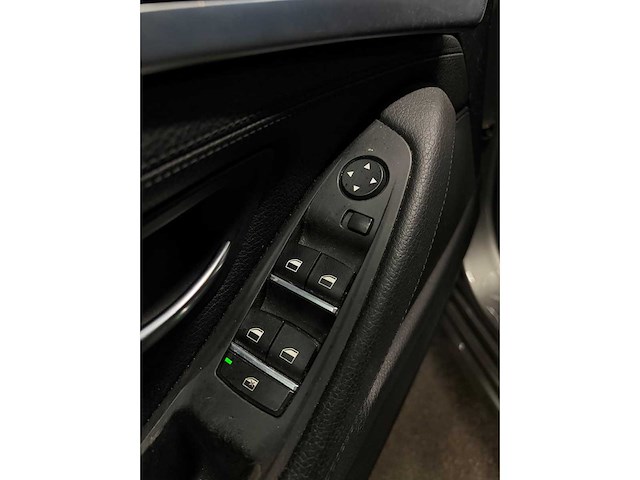 Bmw - 5-serie touring - 525d high executive - 9-znz-20- 2014 iaw - afbeelding 13 van  32
