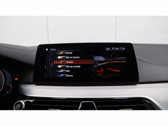 Bmw - 5-serie touring - m550d xdrive high exe - 2018 - sb-618-x - personenauto - afbeelding 6 van  16