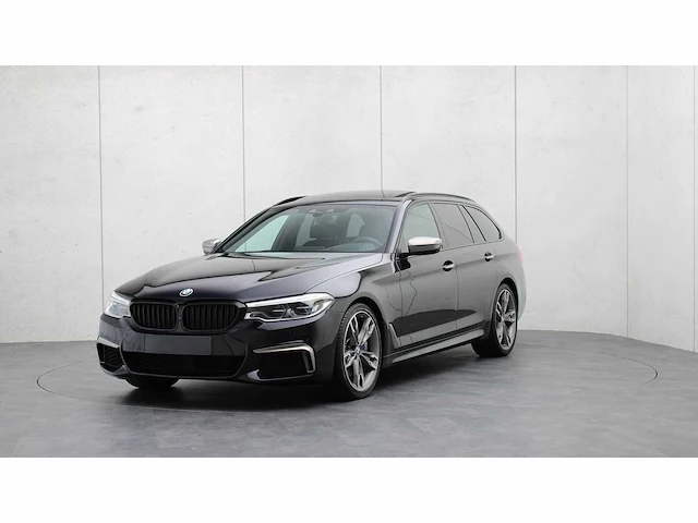 Bmw - 5-serie touring - m550d xdrive high exe - 2018 - sb-618-x - personenauto - afbeelding 1 van  16