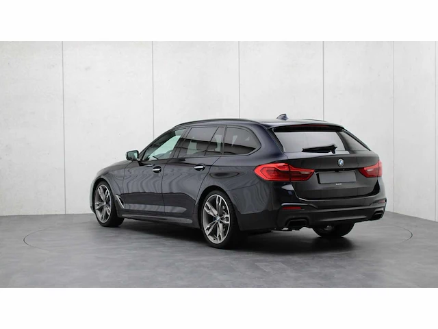 Bmw - 5-serie touring - m550d xdrive high exe - 2018 - sb-618-x - personenauto - afbeelding 9 van  16
