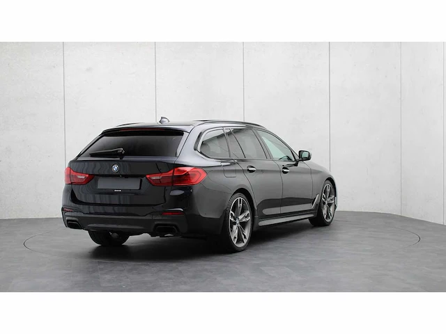 Bmw - 5-serie touring - m550d xdrive high exe - 2018 - sb-618-x - personenauto - afbeelding 11 van  16