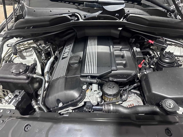 Bmw - 520 - 5 serie - duitse papieren - afbeelding 10 van  20