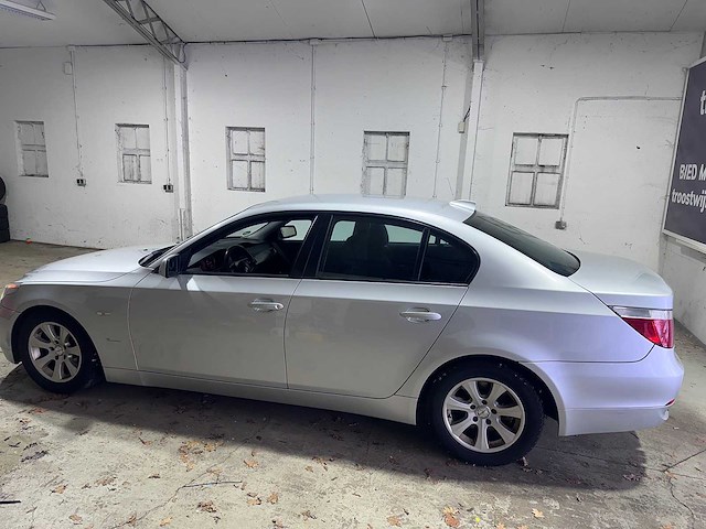 Bmw - 520 - 5 serie - duitse papieren - afbeelding 12 van  20