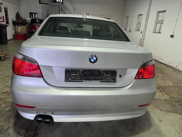 Bmw - 520 - 5 serie - duitse papieren - afbeelding 15 van  20